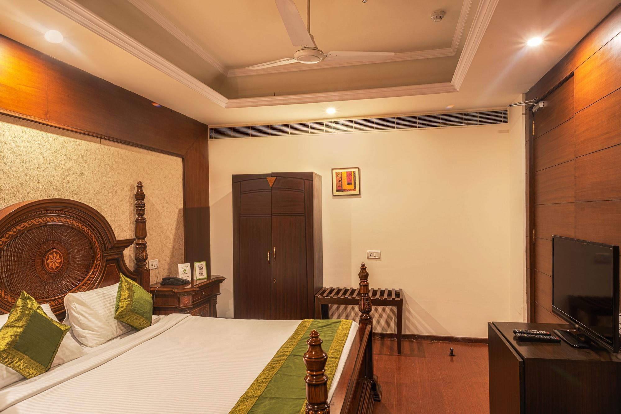 Treebo Trend Grand Plaza Nampally Hyderabad Eksteriør billede