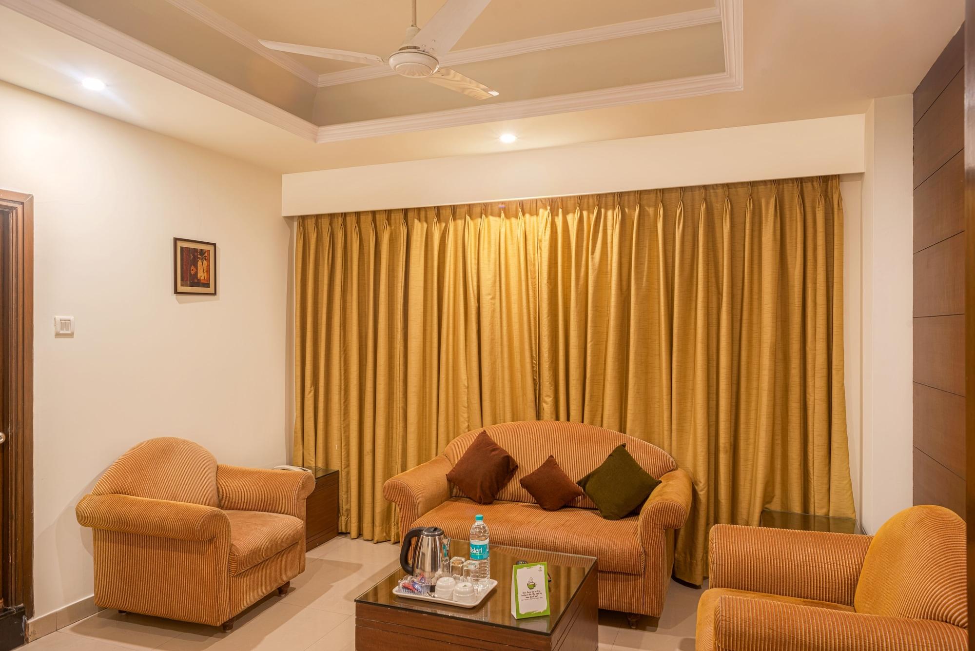 Treebo Trend Grand Plaza Nampally Hyderabad Eksteriør billede