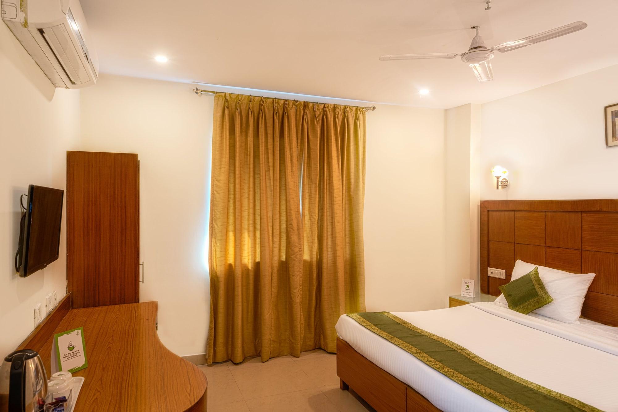 Treebo Trend Grand Plaza Nampally Hyderabad Eksteriør billede
