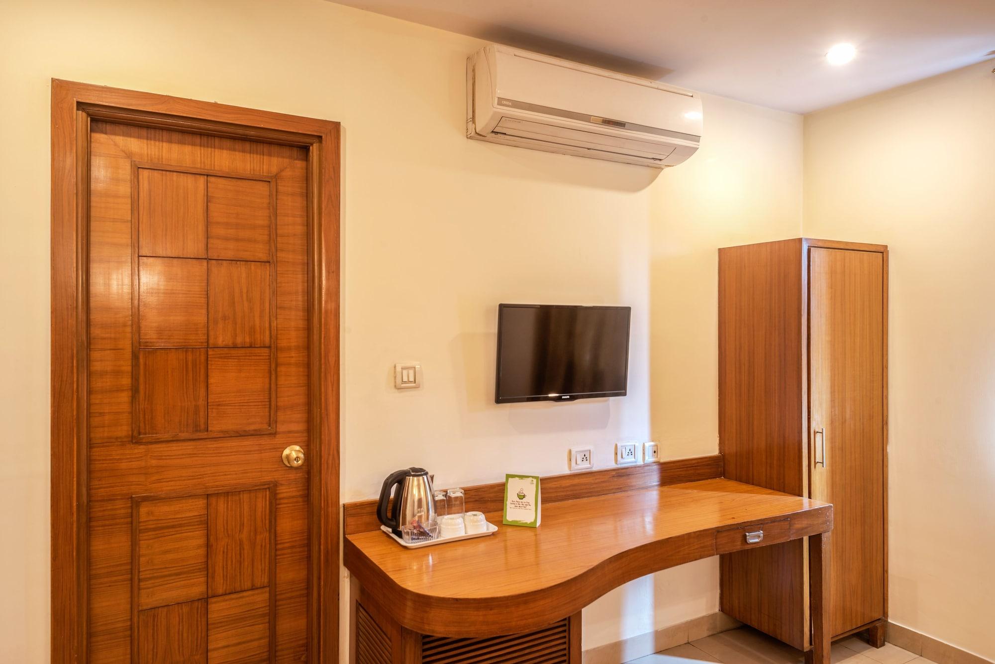 Treebo Trend Grand Plaza Nampally Hyderabad Eksteriør billede