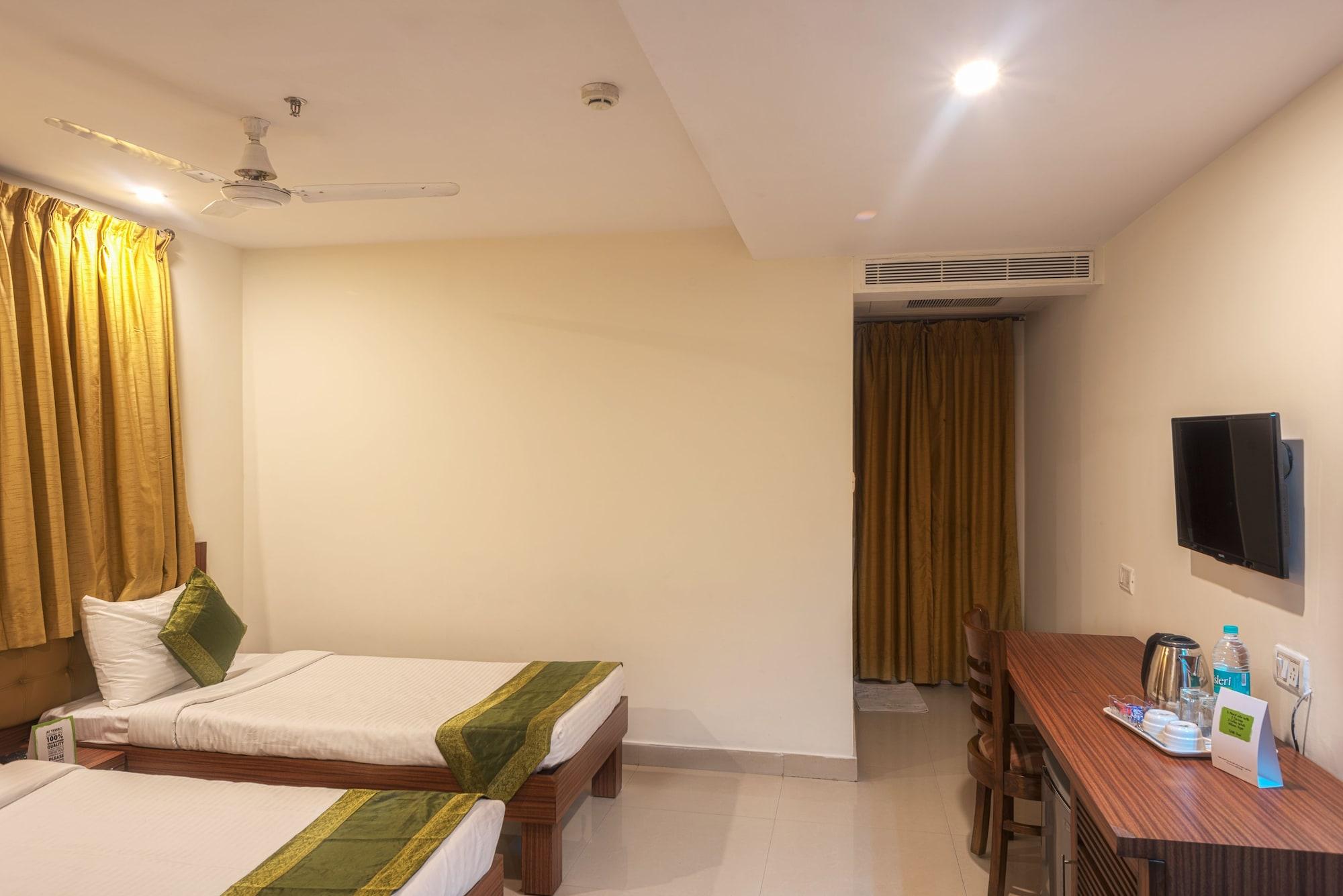 Treebo Trend Grand Plaza Nampally Hyderabad Eksteriør billede