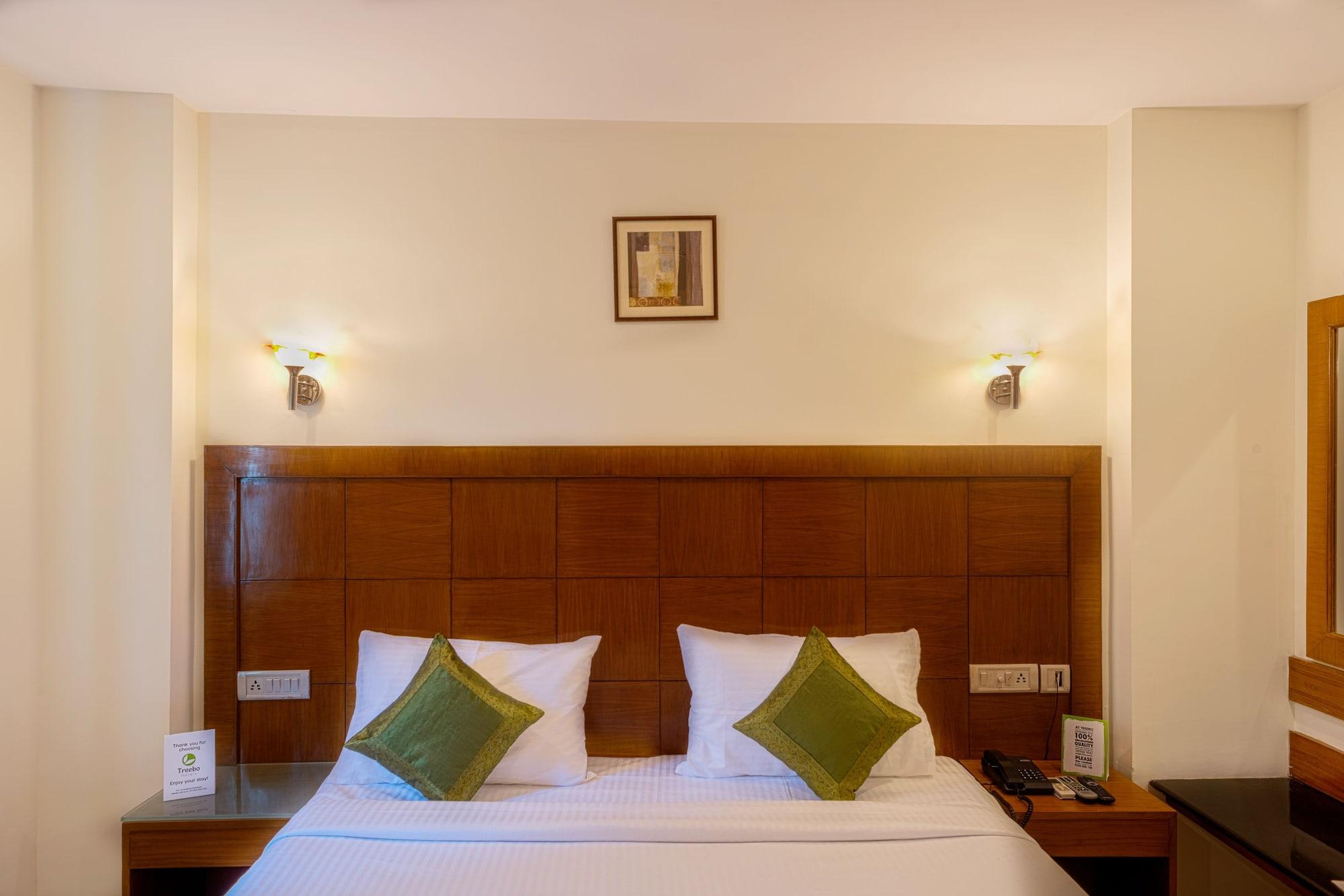 Treebo Trend Grand Plaza Nampally Hyderabad Eksteriør billede