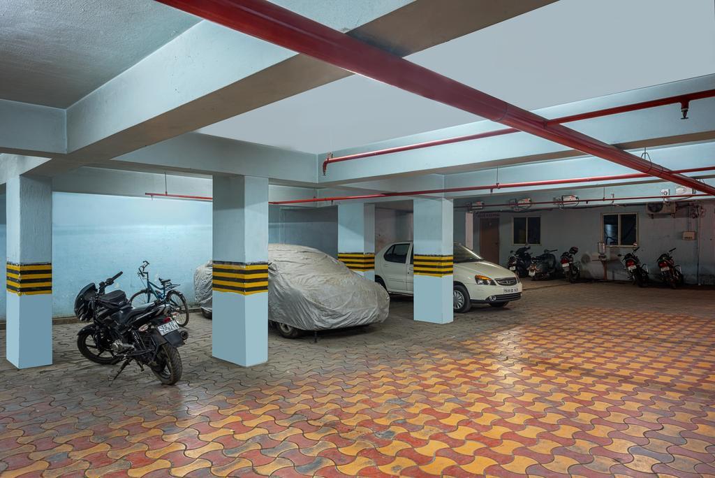 Treebo Trend Grand Plaza Nampally Hyderabad Eksteriør billede
